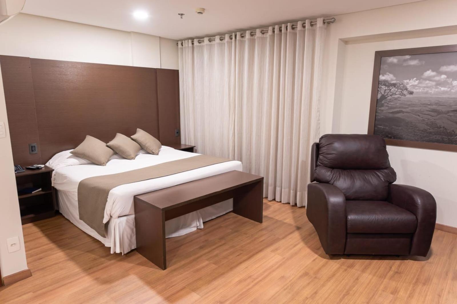 Olavo Bilac Hotel เตาบาแต ภายนอก รูปภาพ